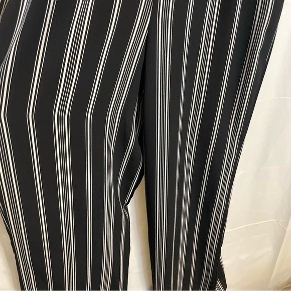 CRYSTAL SKY Women’s Black White Stripe Jumper Pantsuit Short Sleeve Size 5 - Picture 7 of 12